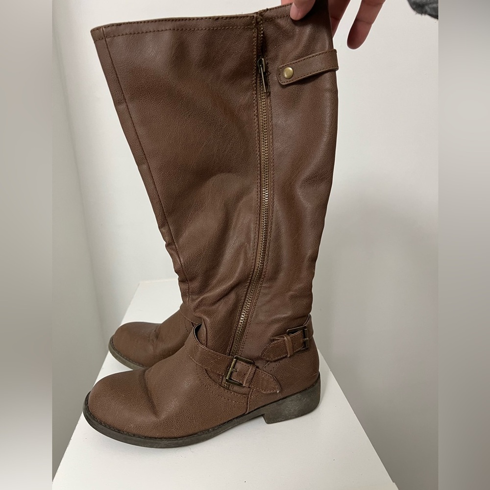 Brown Riding Boots with Buckle Detail